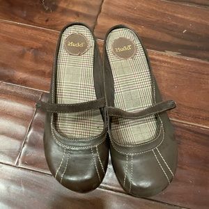 Mudd brown shoes